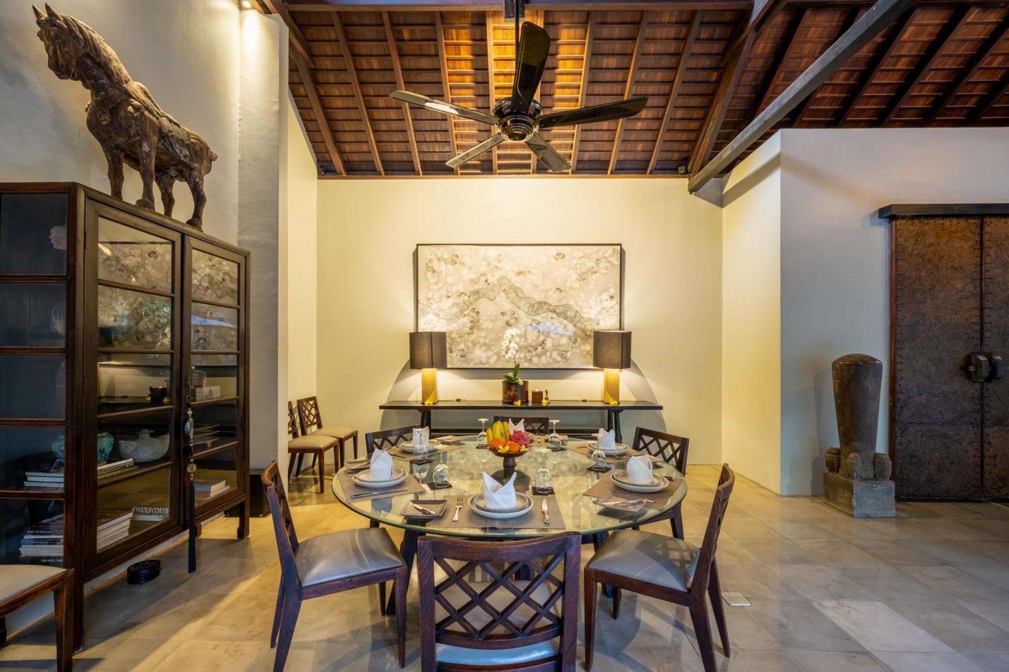 Villa De Suma - Fully Staffed Luxury Villa, Walk To The Beach! Seminyak  Exterior photo