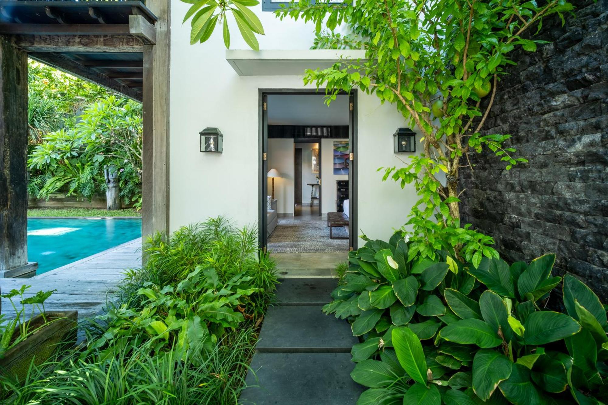 Villa De Suma - Fully Staffed Luxury Villa, Walk To The Beach! Seminyak  Exterior photo