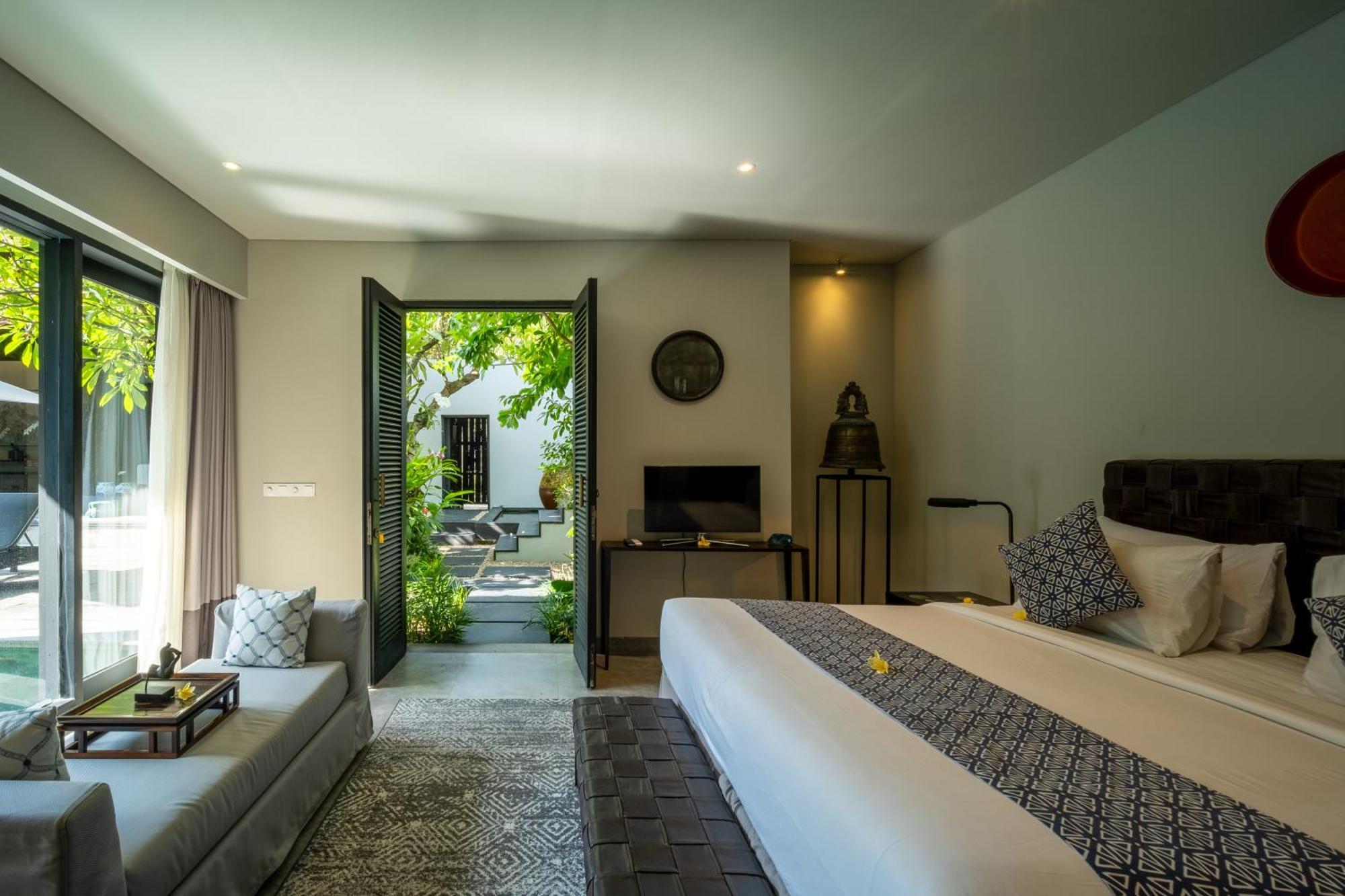 Villa De Suma - Fully Staffed Luxury Villa, Walk To The Beach! Seminyak  Exterior photo
