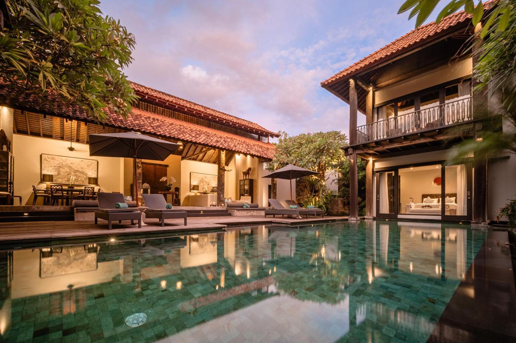 Villa De Suma - Fully Staffed Luxury Villa, Walk To The Beach! Seminyak  Exterior photo