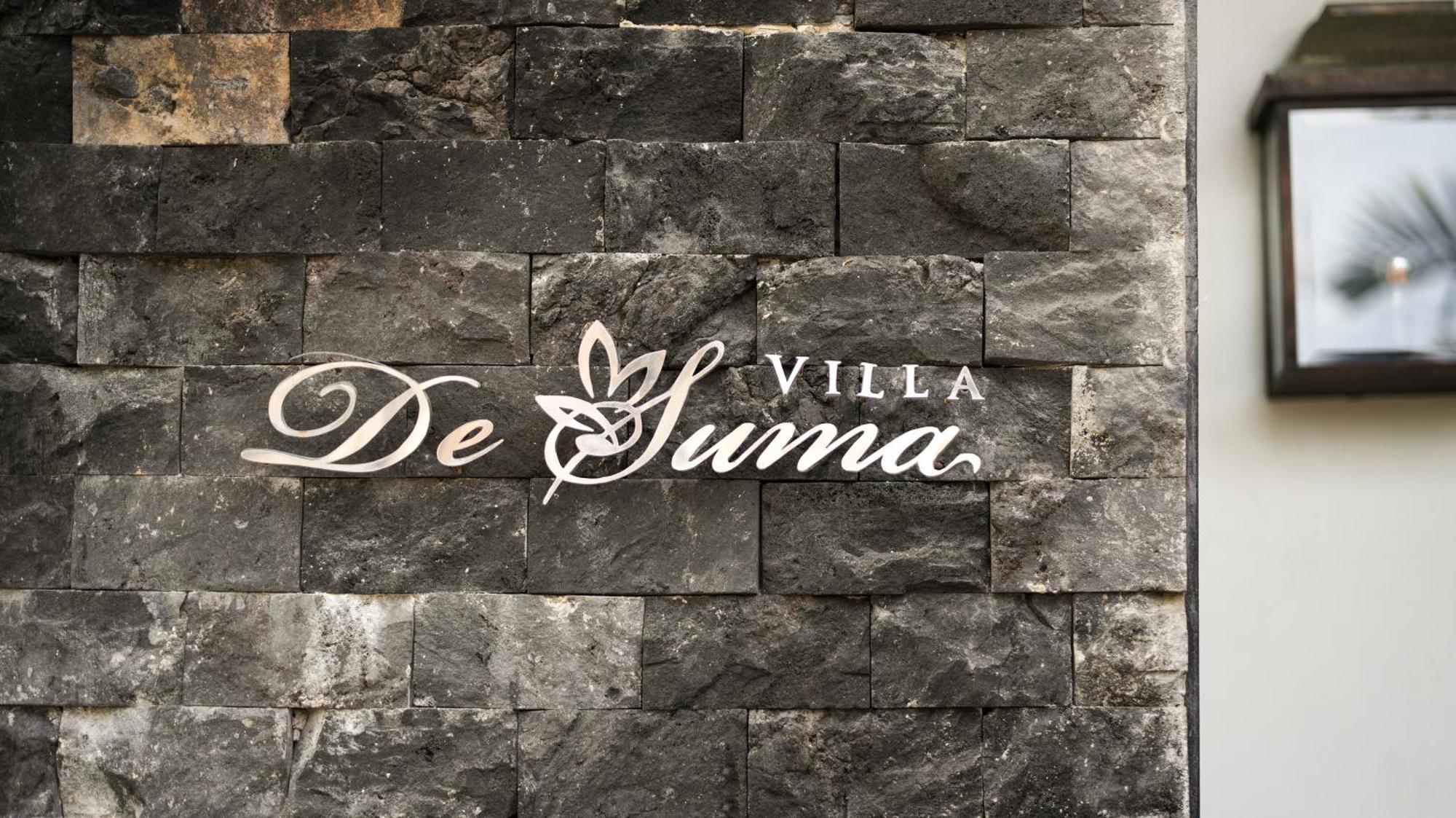 Villa De Suma - Fully Staffed Luxury Villa, Walk To The Beach! Seminyak  Exterior photo